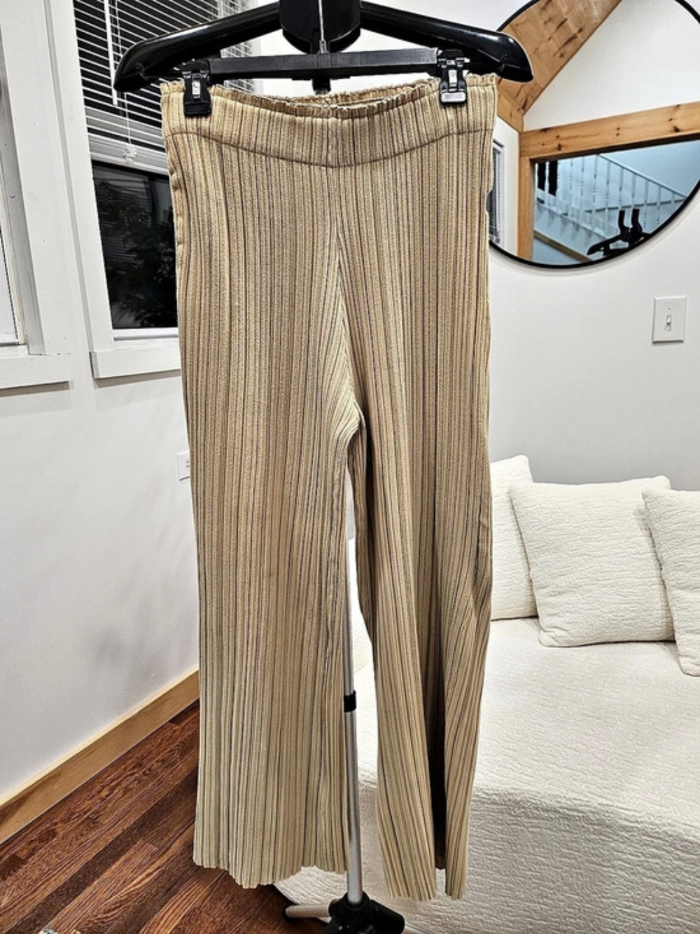 Jacquemus "La Riviera" – Talla L (Beige)Pantalones de punto acanalado